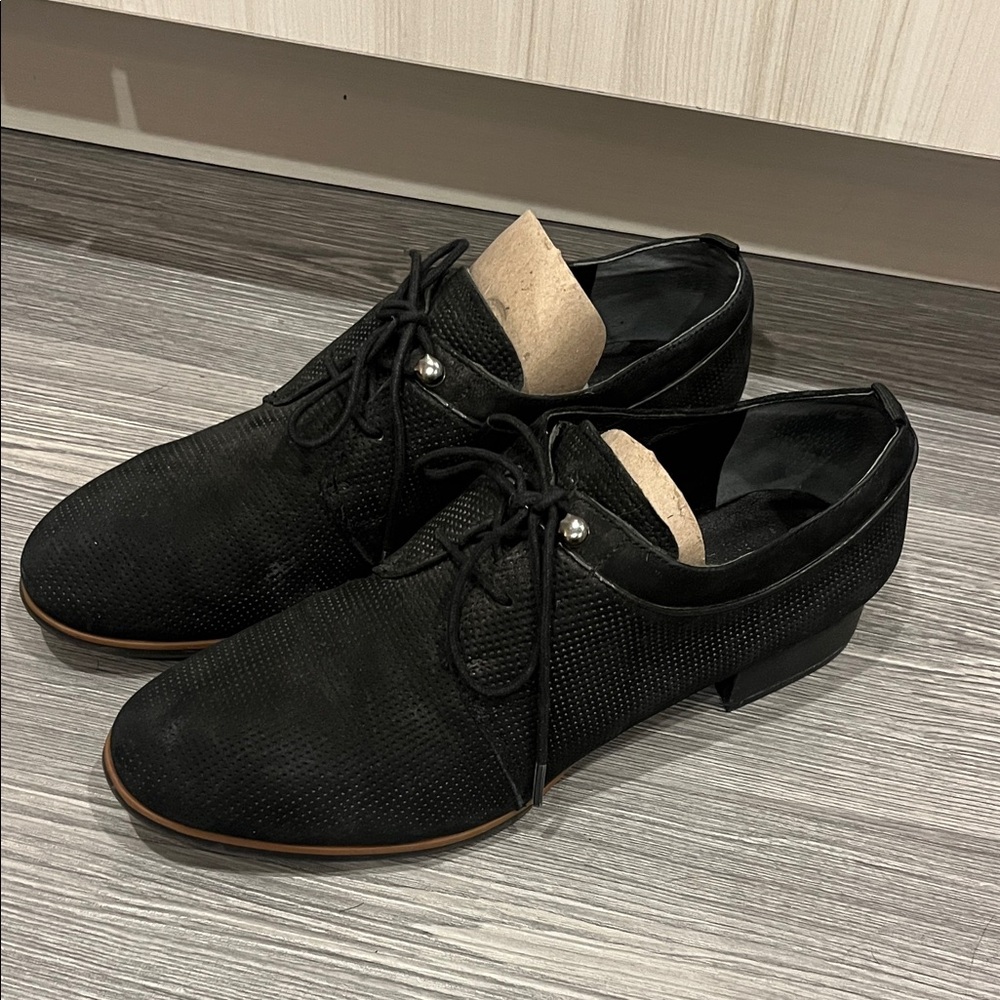 NEVER WORN Franco Sarto Leather oxfords